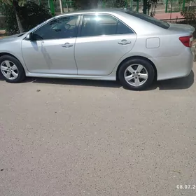 Toyota Camry 2012