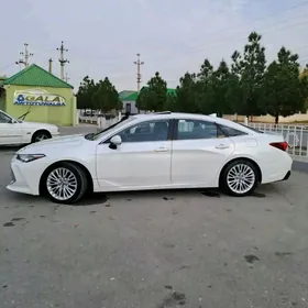 Toyota Avalon 2019