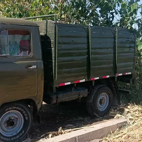 UAZ 2206 1989
