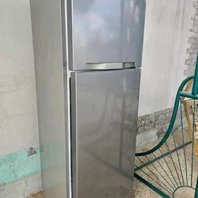 Haladilnik Vestal Халадилник