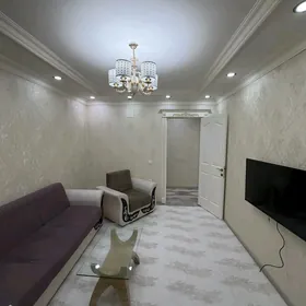 10 мкр 1эт евро 2 ком продам