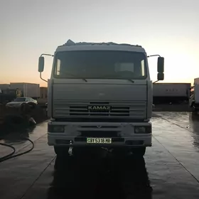 Kamaz 6520 2011