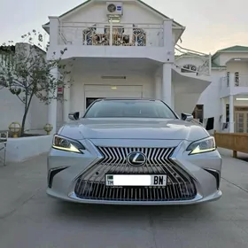 Lexus ES 350 2020