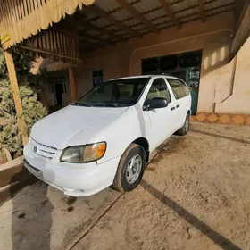 Toyota Sienna 2000