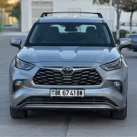 Toyota Highlander 2020