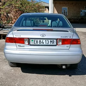 Toyota Camry 2001