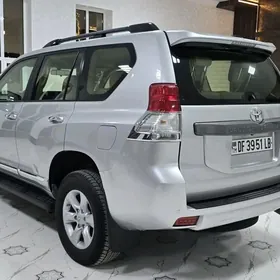 Toyota Land Cruiser Prado 2012