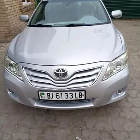 Toyota Camry 2011