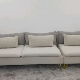 диван -угллок