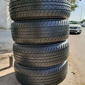 Dunlop 265 65 R17 pakryşga