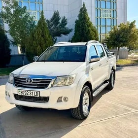 Toyota Hilux 2013