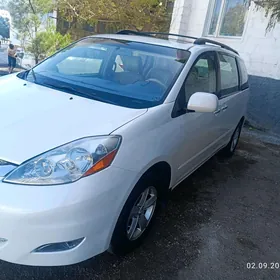 Toyota Sienna 2009