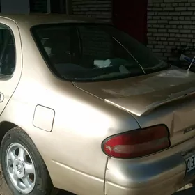 Nissan Bluebird 1996