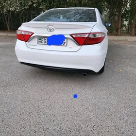 Toyota Camry 2016