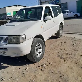 Nissan Terrano 2000