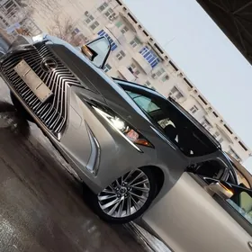 Lexus ES 350 2019