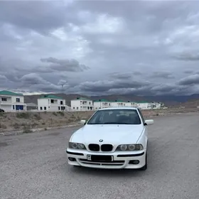 BMW E39 2003