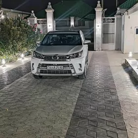 Toyota Highlander 2018