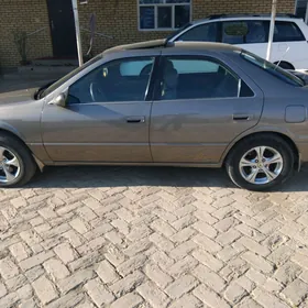 Toyota Camry 1998