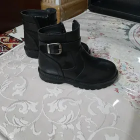 caga ädik oglanjyga