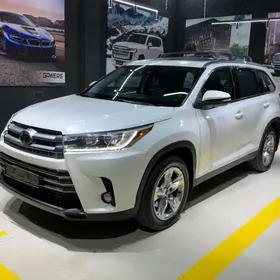 Toyota Highlander 2018