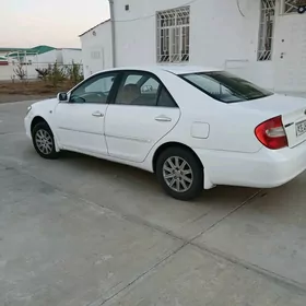 Toyota Camry 2004