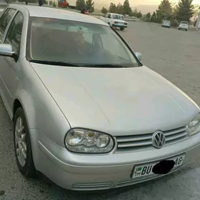 Volkswagen Golf 2000
