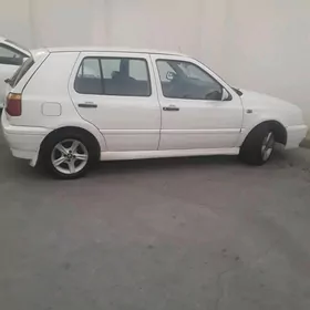 Volkswagen Golf 2001