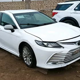 Toyota Camry 2022
