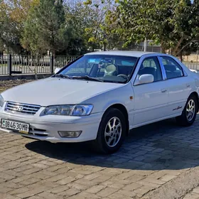 Toyota Camry 2001