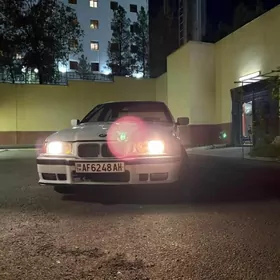 BMW 320 1994