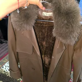 kastyum koža angorka jempir