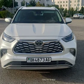 Toyota Highlander 2022
