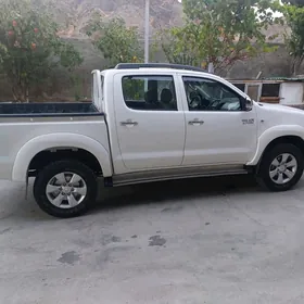 Toyota Hilux 2011
