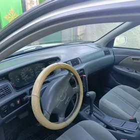 Toyota Camry 2000