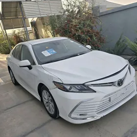 Toyota Camry 2022