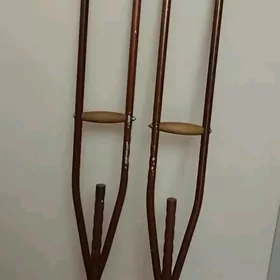 костыли в хорошем состоянии