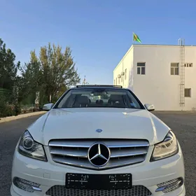 Mercedes-Benz C350 2012
