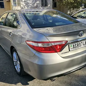 Toyota Camry 2016