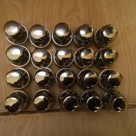 болты гайки