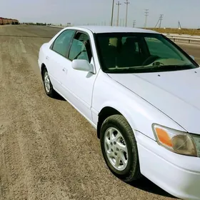 Toyota Camry 2001