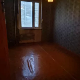 Gagarin 3 komnut 2 etaj