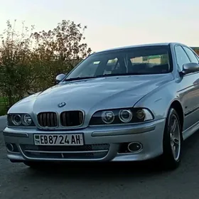BMW E39 2000