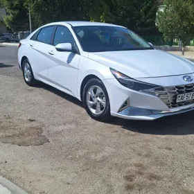 Hyundai Elantra 2021