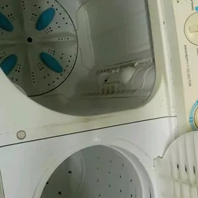 Poluawtomat mashin nikai