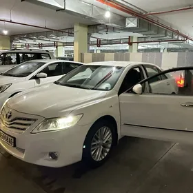 Toyota Camry 2010