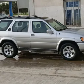 Nissan Pathfinder 2002