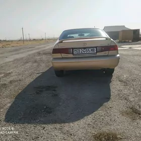 Toyota Camry 2001