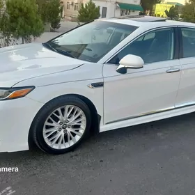 Toyota Camry 2018
