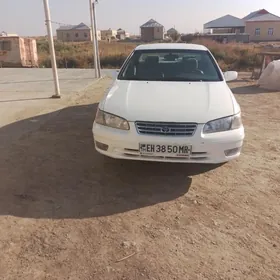 Toyota Camry 1999